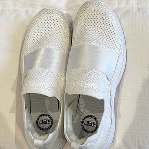 APL Tech Loom Bliss in White